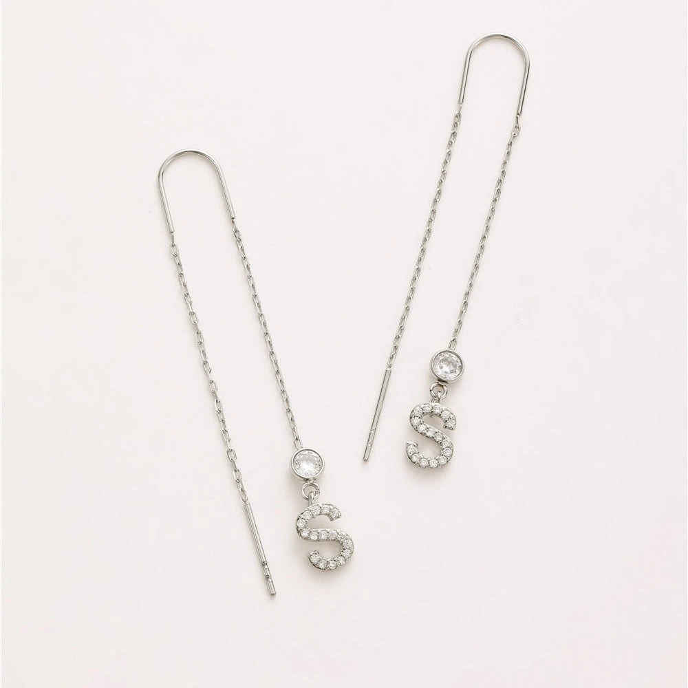 Doppel-Strang-Ohrringe Mit Buchstabe 6 Doppel-Strang-Ohrringe Mit Buchstabe – Bild 6