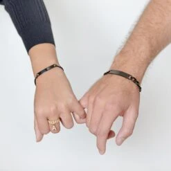 ID-Partnerarmband Mit Gravur - Variante Black -Meinekette Verkäufe 1500x1500 261