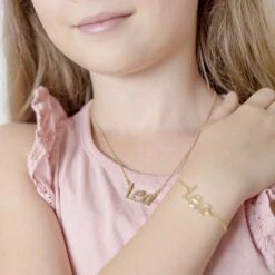 Namenskette Cutie Kids 15 Namenskette Cutie Kids -Meinekette Verkäufe 1500x1500 486 e728d909 6f2d 4788 90ff 227ba25eb31a