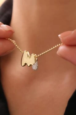 Bold Buchstaben Halskette