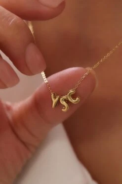 Bubble Letter Halskette