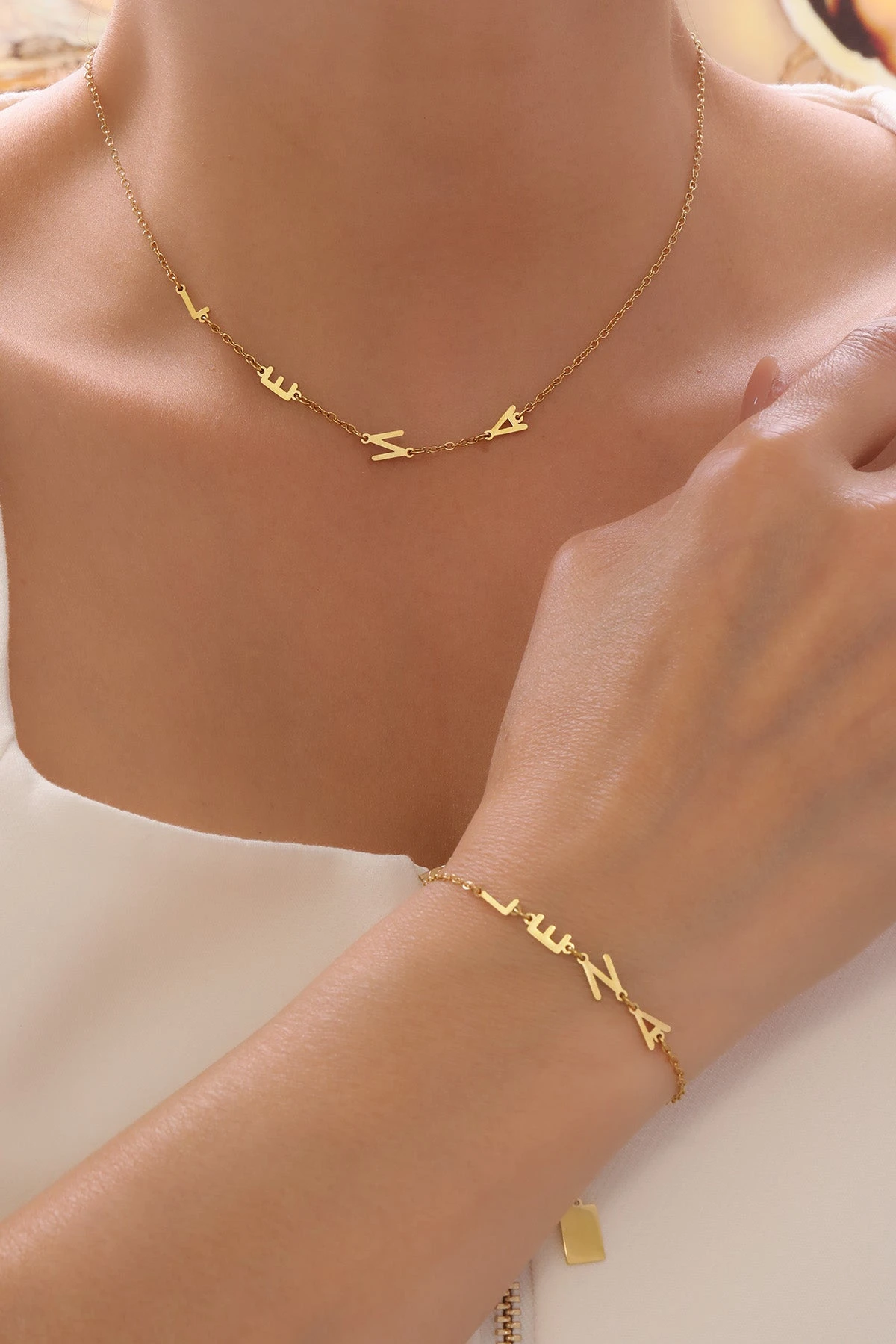 Side Letter Halskette 3 Side Letter Halskette – Bild 3