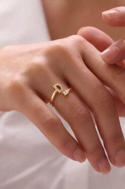 Ring Elegant Mit Buchstabe 7 Ring Elegant Mit Buchstabe -Meinekette Verkäufe 7I0A1125