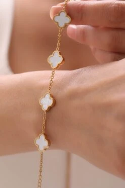 White Multiple Leaf Armband -Meinekette Verkäufe 7I0A1218