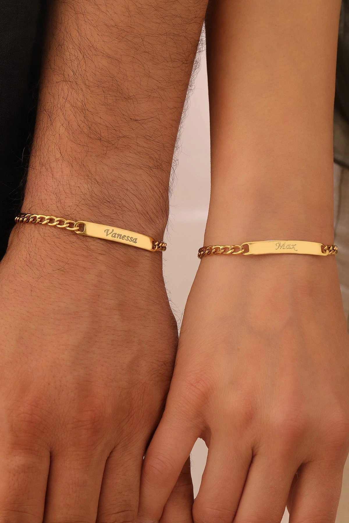 Golden ID-Partnerarmband Mit Gravur 2 Golden ID-Partnerarmband Mit Gravur – Bild 2