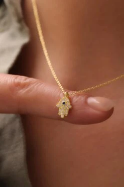 Fatimas Hand Halskette 10 Fatimas Hand Halskette -Meinekette Verkäufe 7I0A5504 1