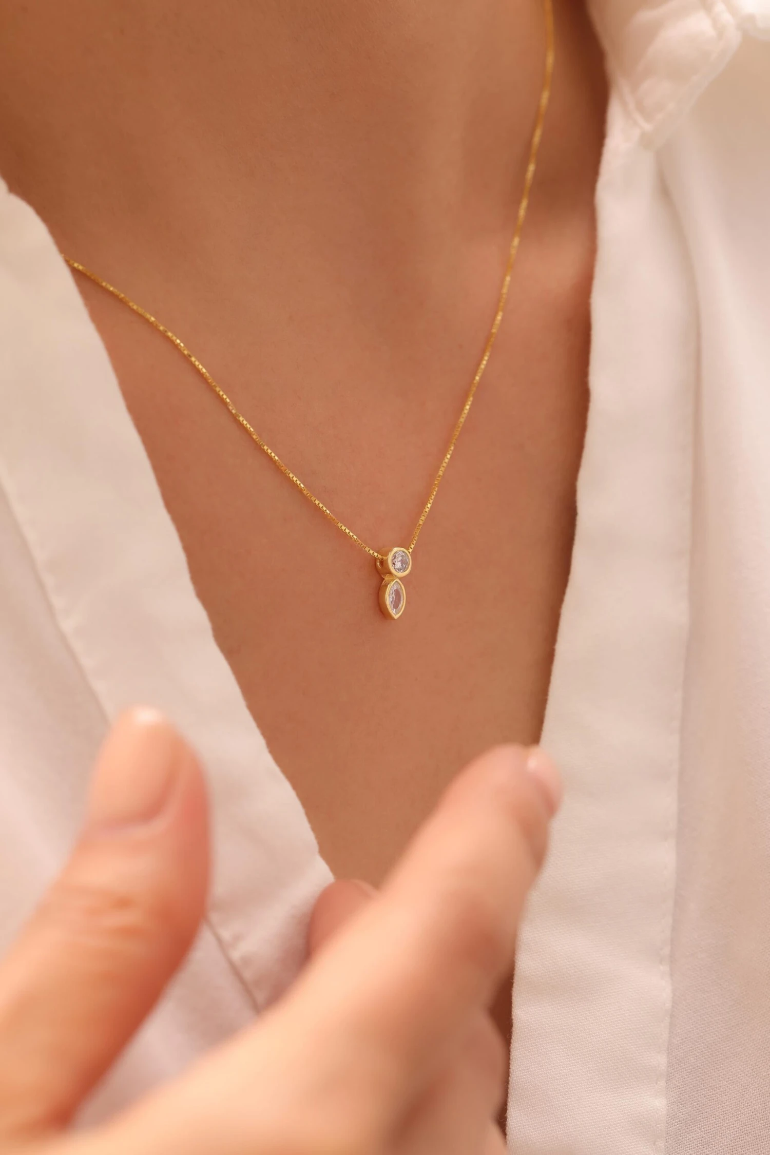 Twin Light Halskette 7 Twin Light Halskette – Bild 7