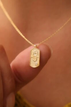 Fatimas Hand Amulett Halskette -Meinekette Verkäufe 7I0A5953 c46a8fb9 75a4 45e0 b5e2 ec4e20abb99e