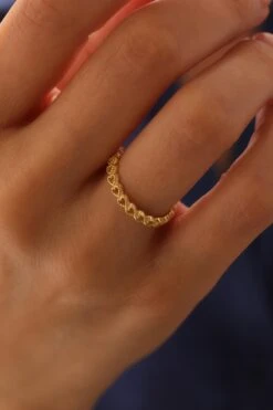 Herzstück Ring 19 Herzstück Ring -Meinekette Verkäufe 7I0A6261 1 94a1c30d d840 4689 a255 27d34bbcbaa3