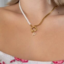 Gourmet-Perlen Halskette Mit Buchstabe Verschluss 13 Gourmet-Perlen Halskette Mit Buchstabe Verschluss -Meinekette Verkäufe HB1300Modelfoto.xxx faf9e0ce d7dd 494b 86ee 8af7abf31bb7