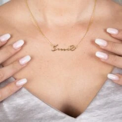 Namenskette - Variante Herz-Notera -Meinekette Verkäufe NK 1340Modelfoto.xxx c4fdc379 bdd4 47f6 ac3a 96523ee0e865