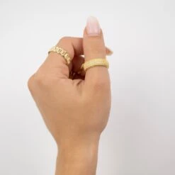 Classic Dot Ring -Meinekette Verkäufe RI 1620Modelfoto.xxx