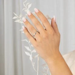 Ring Adoro Mit Zirkonia 11 Ring Adoro Mit Zirkonia -Meinekette Verkäufe RI1660Modelfoto.xxx c608ebaf 1c33 4550 accb 3af379c49143