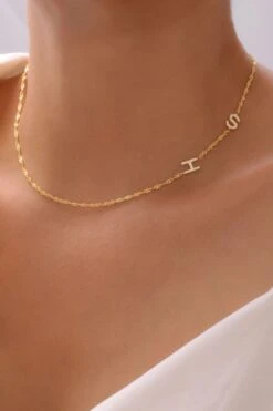 Vintage 2er Buchstaben Halskette